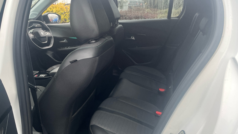 Peugeot 208 1.2 PureTech 100 Allure Premium + 5dr Petrol Hatchback